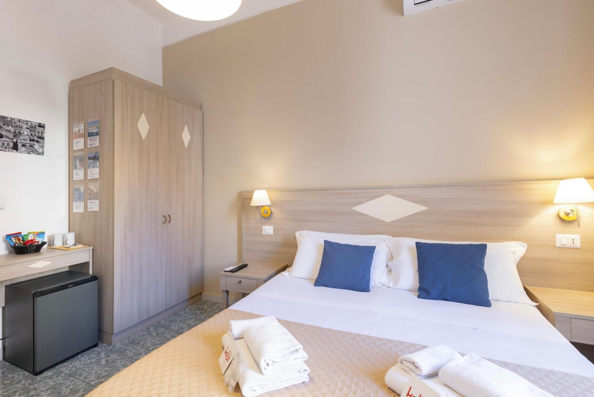 Kalie Rooms Guest House Cagliari Exterior photo