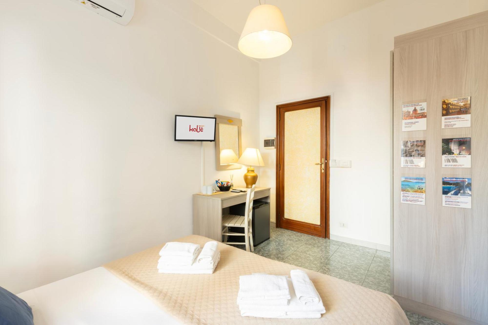 Kalie Rooms Guest House Cagliari Exterior photo