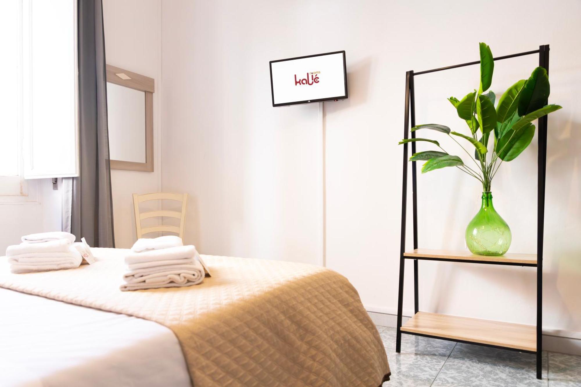 Kalie Rooms Guest House Cagliari Exterior photo