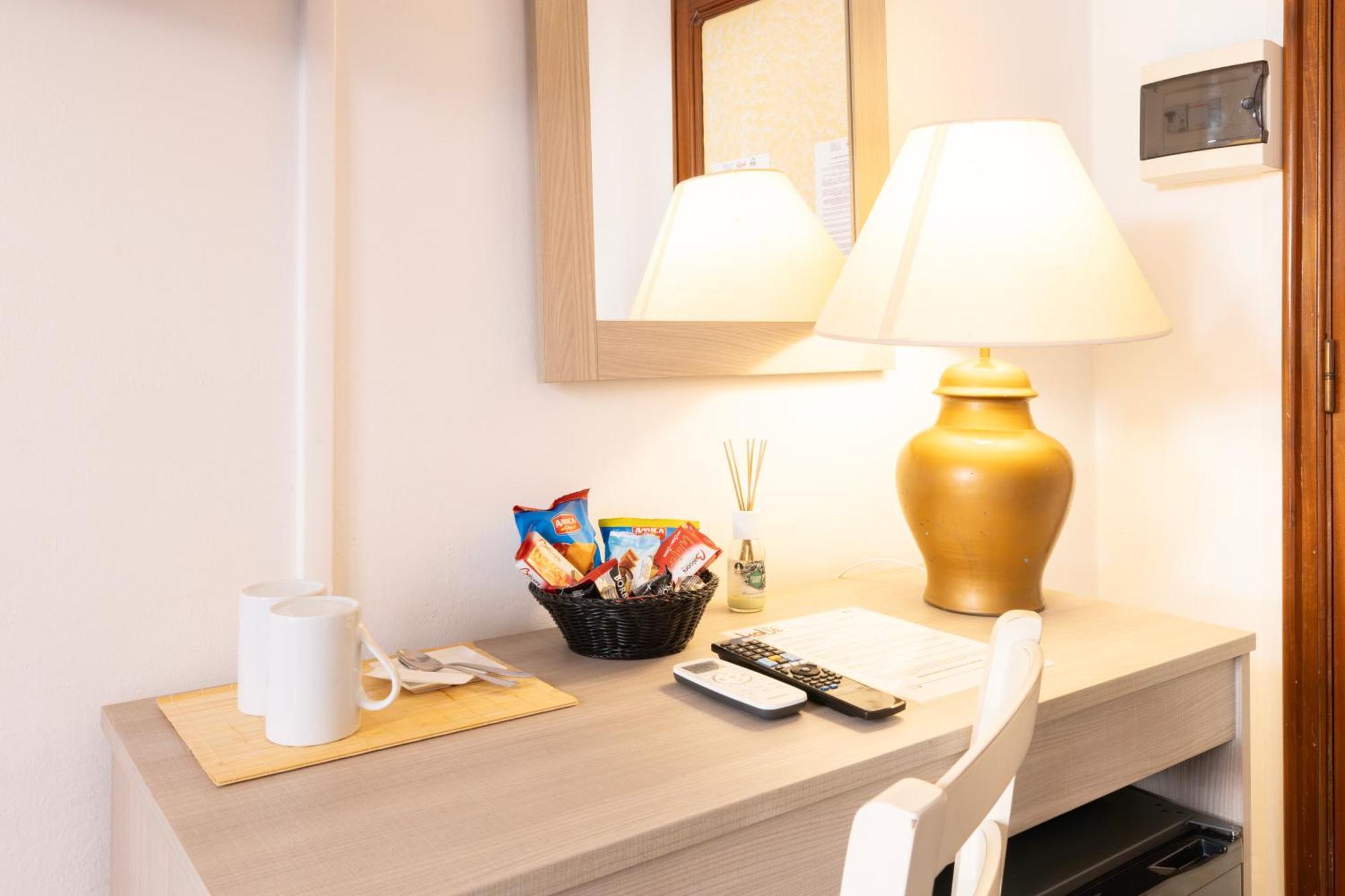 Kalie Rooms Guest House Cagliari Exterior photo